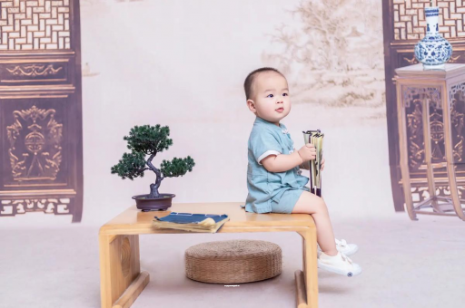 神农架孕妇肚子上的黑线
